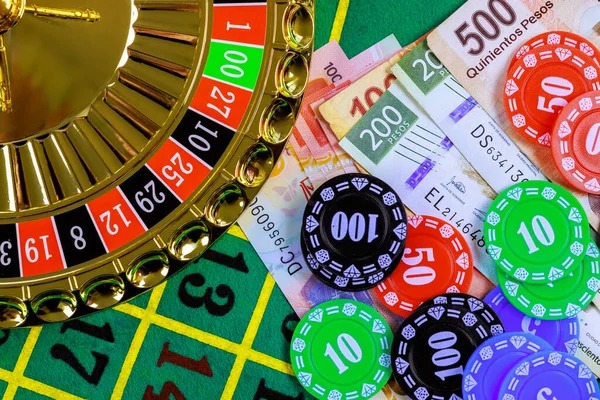 Lightning Roulette live table on kakek toto with animated lightning strike effect on the wheel